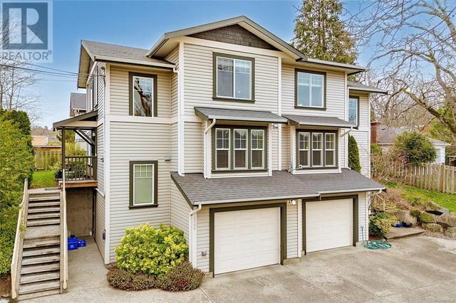 1106 Tolmie Ave, House detached with 3 bedrooms, 3 bathrooms and 2 parking in Saanich BC | Image 1