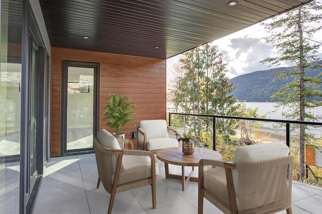 8546 97a Highway, House detached with 5 bedrooms, 3 bathrooms and 4 parking in North Okanagan F BC | Image 12
