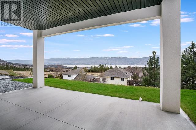 2811 Copper Ridge Drive, House detached with 4 bedrooms, 3 bathrooms and 4 parking in West Kelowna BC | Image 43