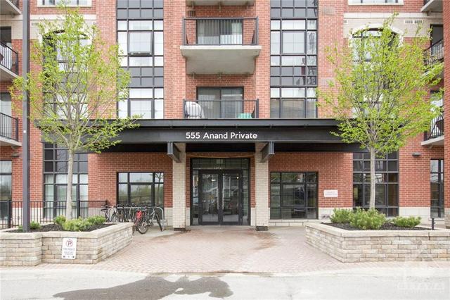 401 - 555 Anand Private, Condo with 2 bedrooms, 2 bathrooms and 1 parking in Ottawa ON | Image 1