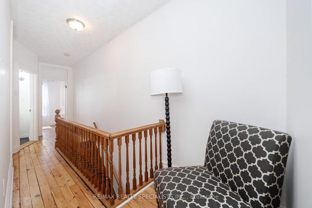 228 Locke St N, House semidetached with 3 bedrooms, 1 bathrooms and 2 parking in Hamilton ON | Image 9