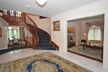 8 Golfdale Crt, House detached with 5 bedrooms, 7 bathrooms and 12 parking in Caledon ON | Image 2