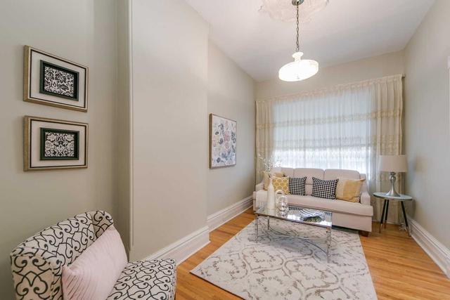 26 Curzon St, House semidetached with 3 bedrooms, 2 bathrooms and 0 parking in Toronto ON | Image 23