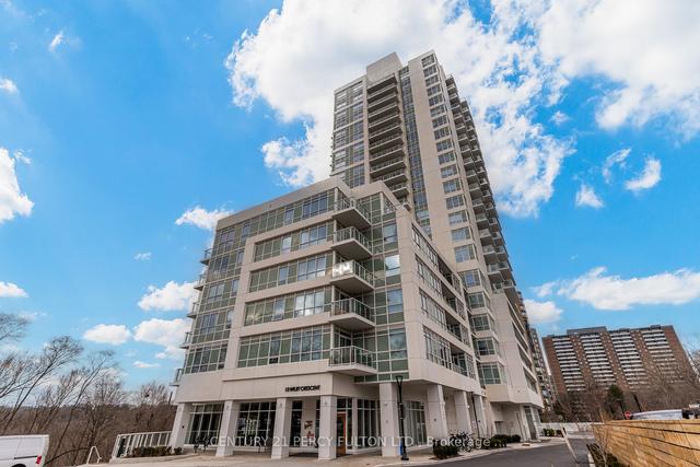 10 Wilby Cres, Condo with 2 bedrooms, 2 bathrooms and 1 parking in Toronto ON | Image 1