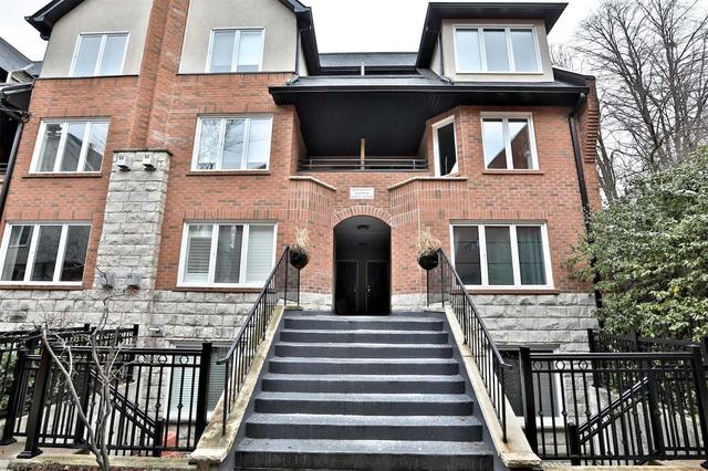 th#24 - 232 St. George St, Townhouse with 2 bedrooms, 2 bathrooms and 1 parking in Toronto ON | Image 1