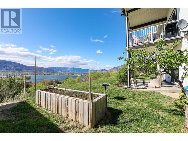 4004 39th Street, House detached with 2 bedrooms, 2 bathrooms and 3 parking in Okanagan Similkameen A BC | Image 46