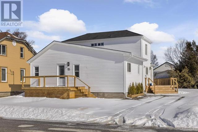 15 - 17 Second Ave, House detached with 4 bedrooms, 2 bathrooms and null parking in Wawa ON | Image 2