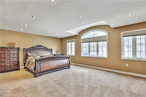 801 Wingarden Cres, House detached with 4 bedrooms, 5 bathrooms and 4 parking in Pickering ON | Image 13