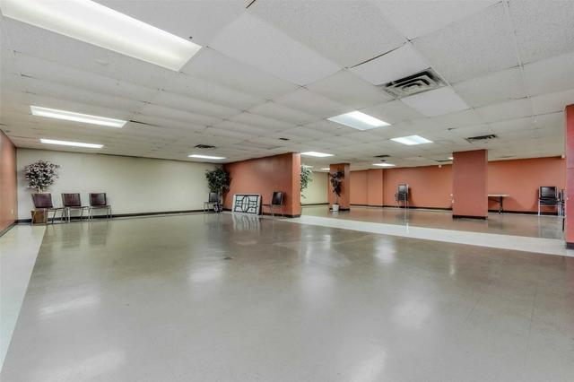 409 - 15 Maitland Pl, Condo with 1 bedrooms, 1 bathrooms and 1 parking in Toronto ON | Image 26