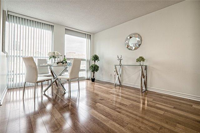 1702 - 763 Bay St, Condo with 1 bedrooms, 1 bathrooms and 1 parking in Toronto ON | Image 6