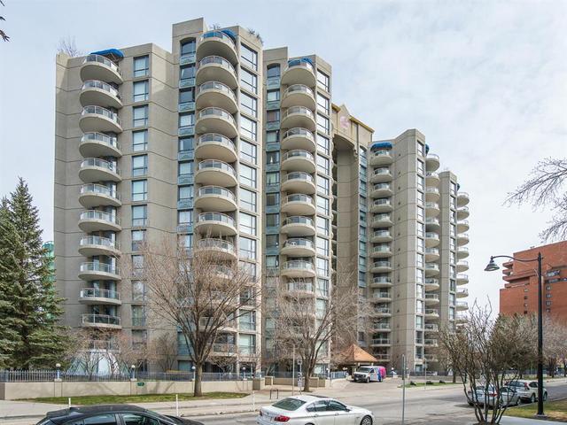 806, - 804 3 Avenue Sw, Condo with 2 bedrooms, 2 bathrooms and 1 parking in Calgary AB | Card Image