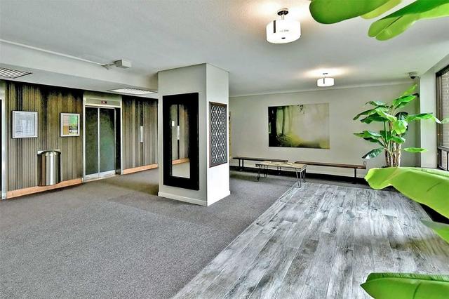 1518 - 5 Massey Sq, Condo with 2 bedrooms, 1 bathrooms and 1 parking in Toronto ON | Image 17