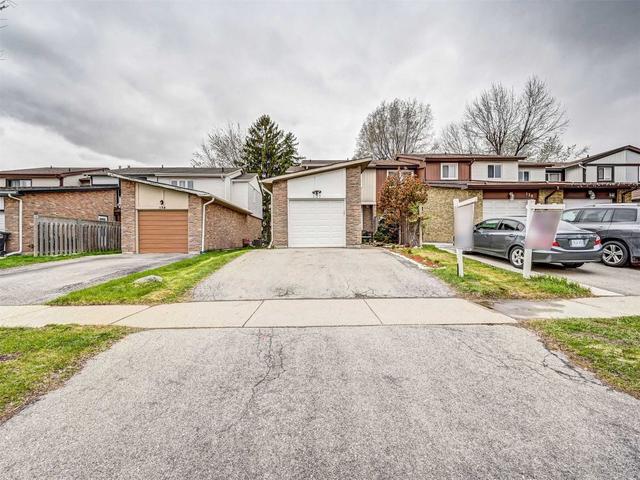 137 Greene Dr, House attached with 3 bedrooms, 3 bathrooms and 3 parking in Brampton ON | Image 1