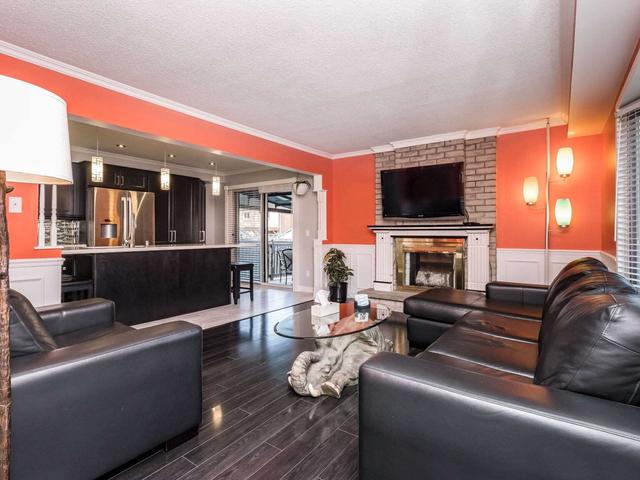 1 Newman Crt, House detached with 4 bedrooms, 4 bathrooms and 4 parking in Brampton ON | Image 4