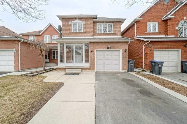 55 Ready Crt, House detached with 3 bedrooms, 3 bathrooms and 2 parking in Brampton ON | Image 1