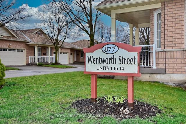 7 - 877 Wentworth St, Condo with 2 bedrooms, 3 bathrooms and 2 parking in Peterborough ON | Image 1