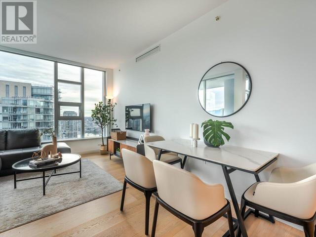 3805 - 1289 Hornby Street, Condo with 2 bedrooms, 2 bathrooms and 1 parking in Vancouver BC | Image 10