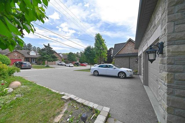 1760 Dufferin St, House semidetached with 3 bedrooms, 4 bathrooms and 3 parking in Whitby ON | Image 32