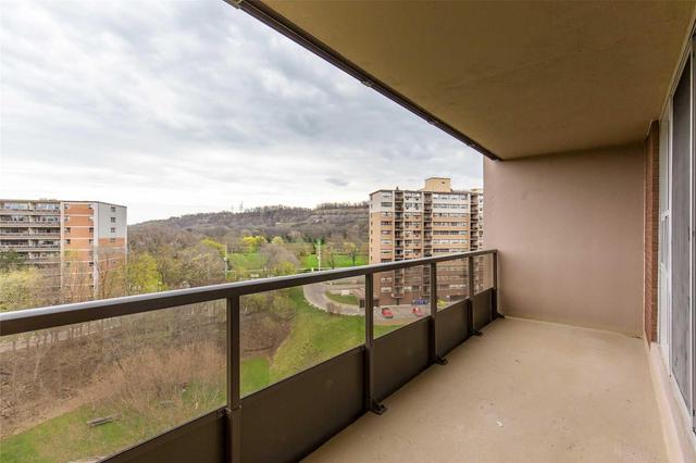 1002 - 1966 Main St W, Condo with 3 bedrooms, 2 bathrooms and 1 parking in Hamilton ON | Image 10