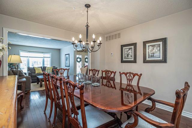 24 Irwin Dr, House detached with 4 bedrooms, 4 bathrooms and 6 parking in Barrie ON | Image 2