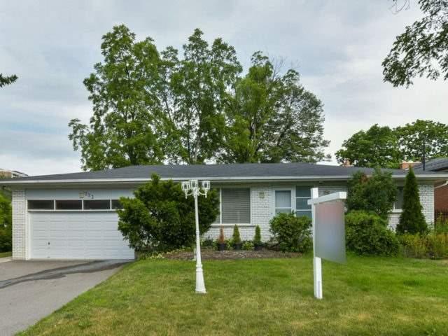 223 Edenbridge Dr, House detached with 3 bedrooms, 3 bathrooms and 4 parking in Toronto ON | Image 1