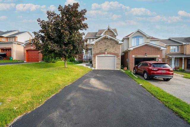 1002 Summitview Cres, House detached with 3 bedrooms, 4 bathrooms and 3 parking in Oshawa ON | Image 1