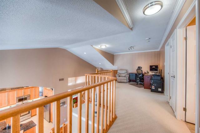 316 Ridgemere Crt, House detached with 3 bedrooms, 4 bathrooms and 4 parking in Kitchener ON | Image 14