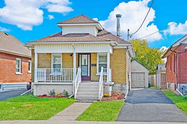 4434 2nd Ave, House detached with 2 bedrooms, 2 bathrooms and 5 parking in Niagara Falls ON | Image 1
