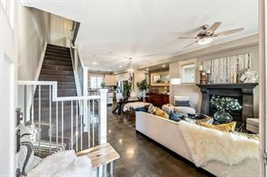 2 - 1908 32 Street Sw, Home with 2 bedrooms, 1 bathrooms and 1 parking in Calgary AB | Image 13