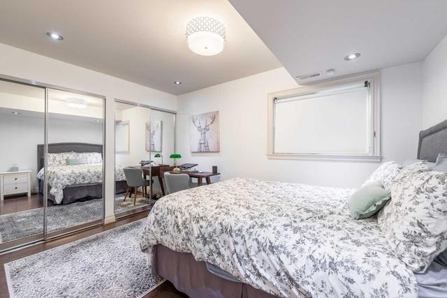 75 Pleasant Blvd, Townhouse with 2 bedrooms, 3 bathrooms and 2 parking in Toronto ON | Image 11