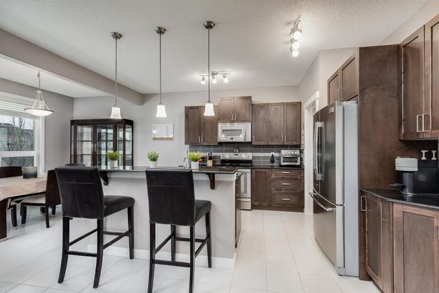 127 Hillcrest Circle Sw, House detached with 4 bedrooms, 3 bathrooms and 4 parking in Calgary AB | Image 13