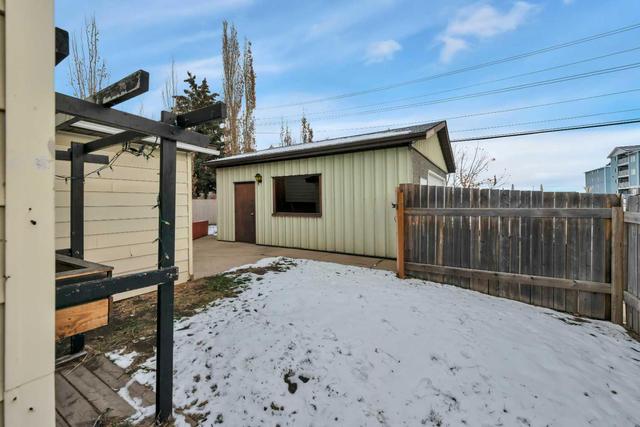 1 Hallgren Avenue, House detached with 5 bedrooms, 3 bathrooms and 4 parking in Red Deer AB | Image 41