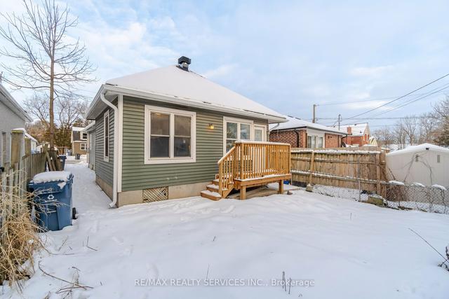26 Stevenson St N, House detached with 3 bedrooms, 3 bathrooms and 2 parking in Guelph ON | Image 35