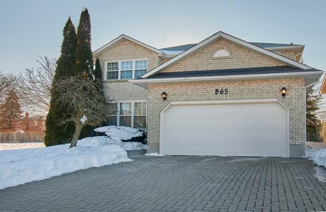 865 Mount Allan Ave, House detached with 4 bedrooms, 3 bathrooms and 6 parking in Oshawa ON | Image 1