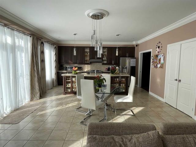 382 Downy Emerald Dr, House detached with 5 bedrooms, 4 bathrooms and 4 parking in Bradford West Gwillimbury ON | Image 2