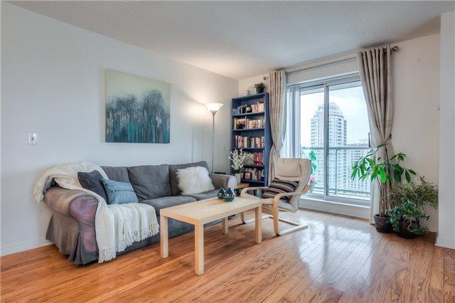 Lph11 - 20 Olive Ave, Condo with 2 bedrooms, 1 bathrooms and 1 parking in Toronto ON | Image 6