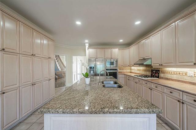 152 Theodore Pl, House detached with 5 bedrooms, 5 bathrooms and 4 parking in Vaughan ON | Image 5