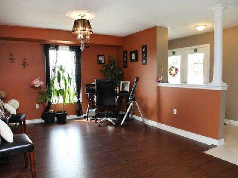 58 Truax St, House detached with 5 bedrooms, 3 bathrooms and 4 parking in Kawartha Lakes ON | Image 3
