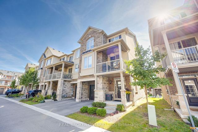 390 Cranbrook Common S, House attached with 2 bedrooms, 2 bathrooms and 2 parking in Oakville ON | Image 12