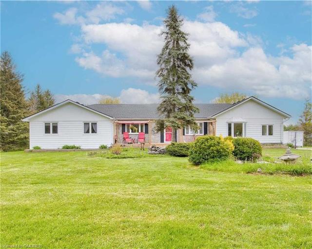 188 East River Road, House detached with 4 bedrooms, 4 bathrooms and 22 parking in Brant ON | Image 1