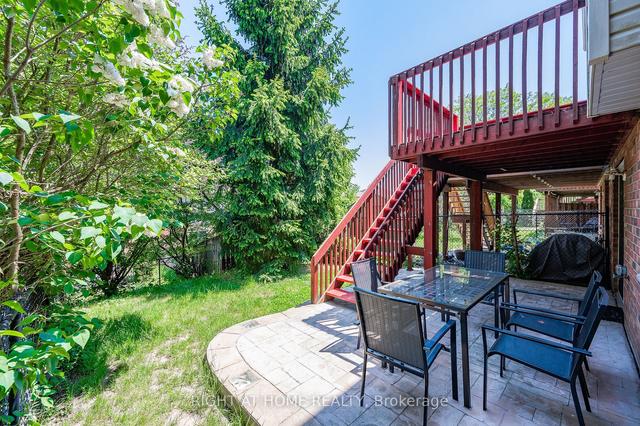 a - 696 Star Flower Ave, House semidetached with 3 bedrooms, 4 bathrooms and 2 parking in Waterloo ON | Image 30