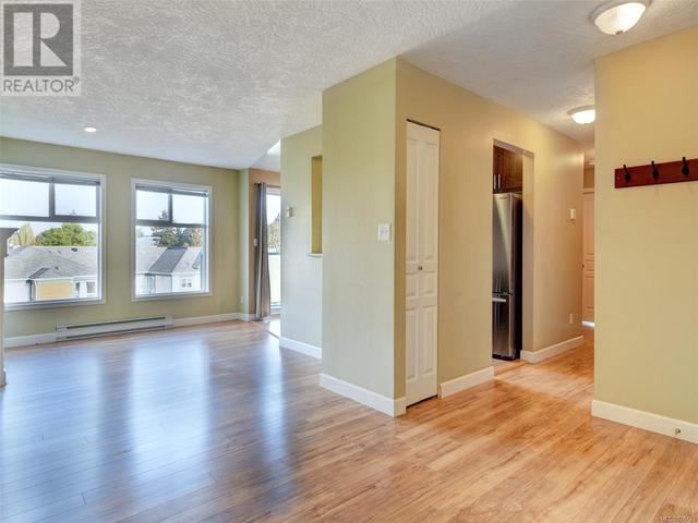 402 - 898 Vernon Ave, Condo with 2 bedrooms, 2 bathrooms and 1 parking in Saanich BC | Card Image