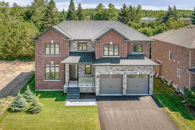 37 Auburn Crt, House detached with 4 bedrooms, 3 bathrooms and 6 parking in Barrie ON | Card Image