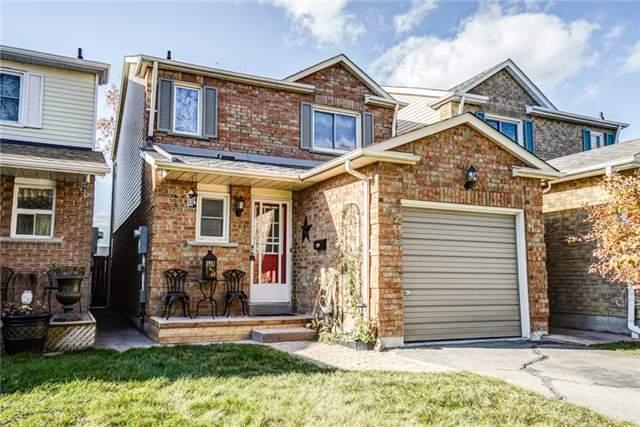 32 Greenfield Cres, House detached with 3 bedrooms, 2 bathrooms and 3 parking in Whitby ON | Image 1