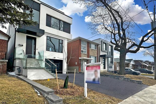 41 Snider Ave, House detached with 4 bedrooms, 5 bathrooms and 3 parking in Toronto ON | Image 12