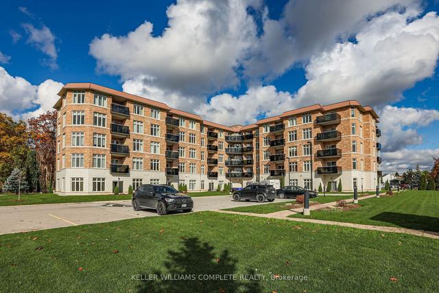 416 - 8111 Forest Glen Dr, Condo with 1 bedrooms, 1 bathrooms and 1 parking in Niagara Falls ON | Image 1