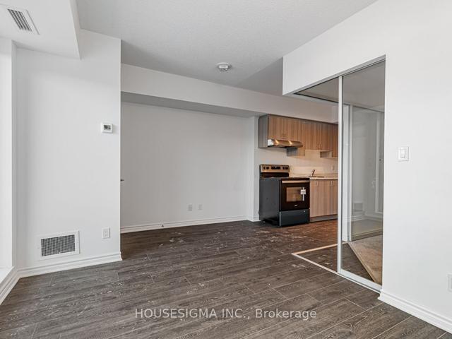 306 - 1 Falaise Rd, Condo with 1 bedrooms, 1 bathrooms and 0 parking in Toronto ON | Image 3