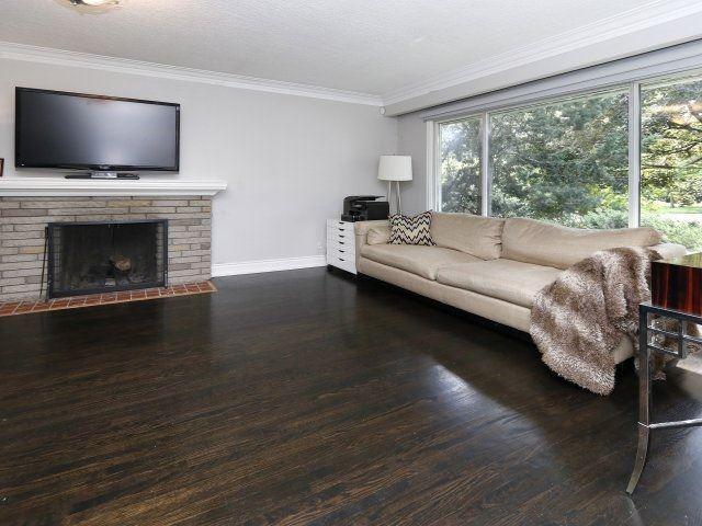 1433 Aldo Dr, House detached with 3 bedrooms, 2 bathrooms and 6 parking in Mississauga ON | Image 5