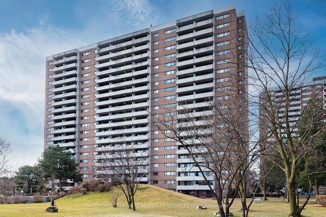 1910 - 250 Scarlett Rd, Condo with 3 bedrooms, 2 bathrooms and 1 parking in Toronto ON | Image 1