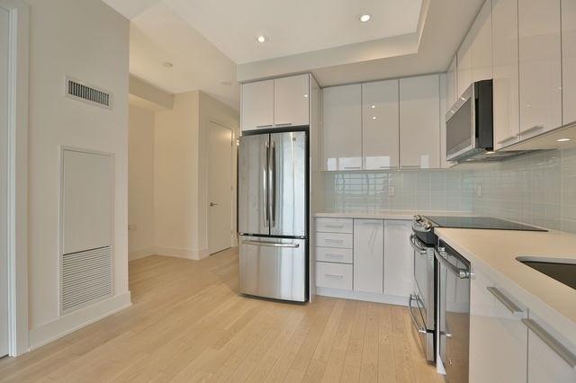 Lph 8 - 10 Park Lawn Rd, Condo with 1 bedrooms, 1 bathrooms and 1 parking in Toronto ON | Image 5